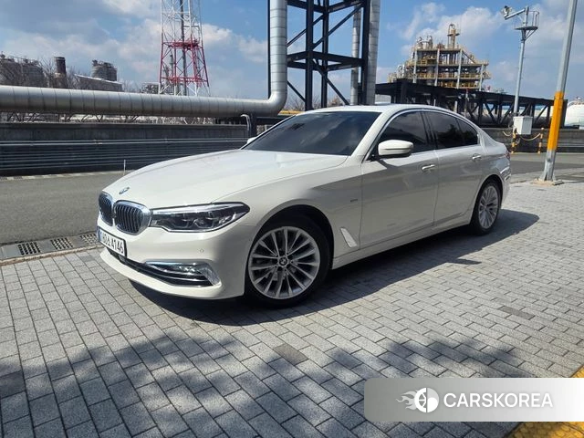 BMW 5 Series (G30) 2018 Белый из Кореи