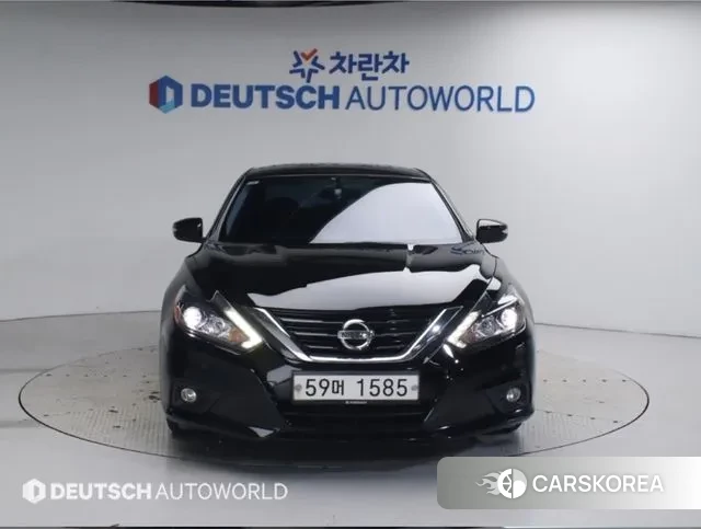 Nissan Altima 2018 Черный из Кореи