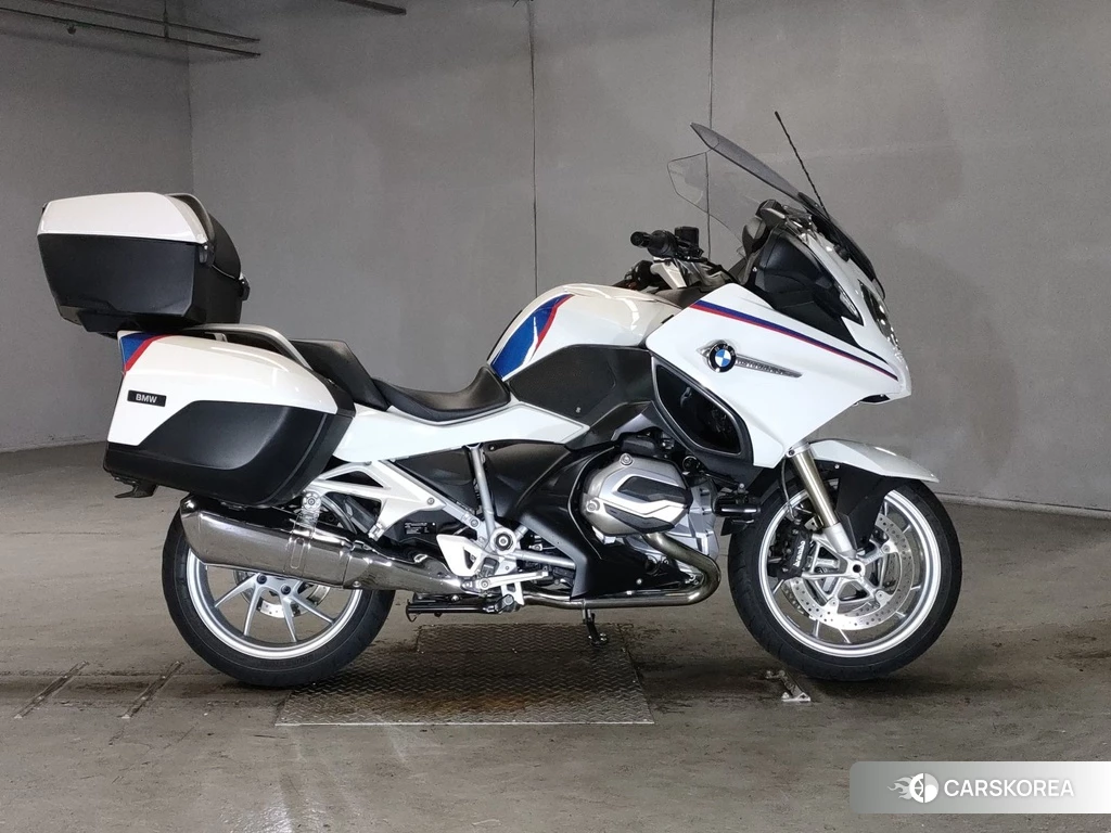 Проданный BMW R1200RT 2016 из Японии