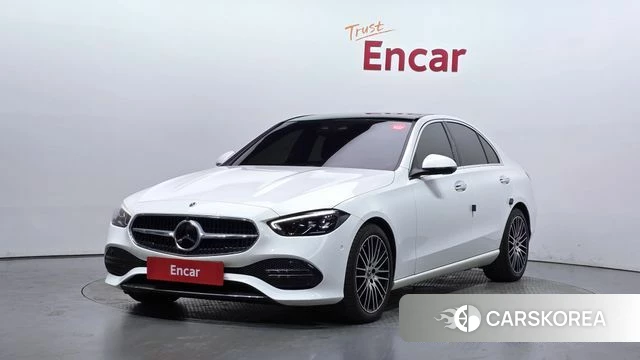 Mercedes-Benz C-Class W206 2024 Белый из Кореи
