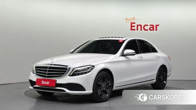 Mercedes-Benz C-Class W205 2019 Белый из Кореи