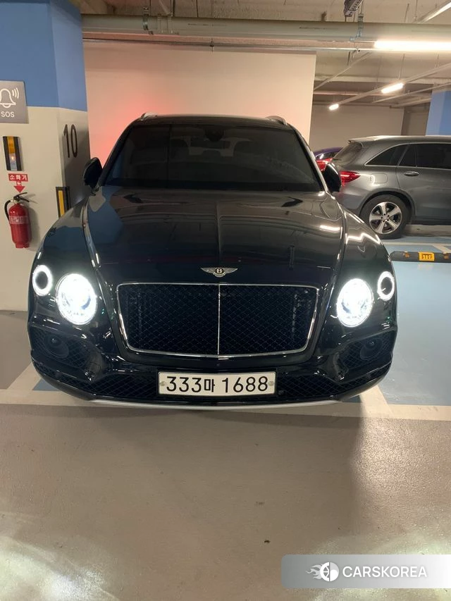 Bentley Bentayga 2019 Черный из Кореи