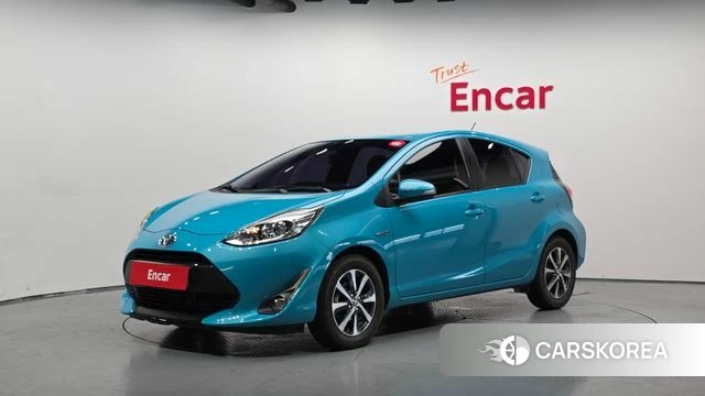 Toyota Prius C 2018 Синий из Кореи
