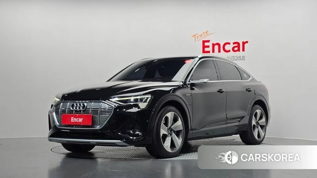 Audi e-Tron 2021 Черный из Кореи