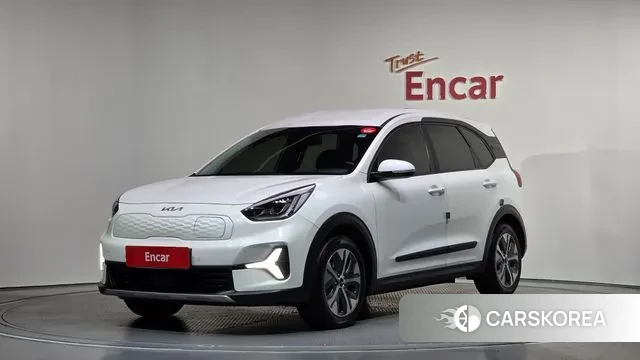 Kia Niro Plus 2022 Белый из Кореи