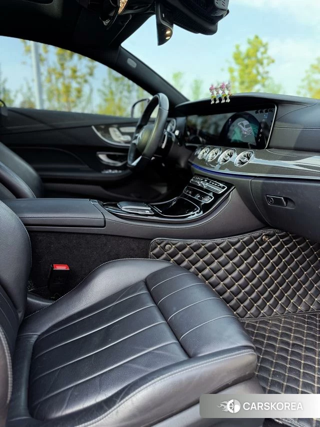 Mercedes-Benz E-class (imported) 2021 Белый из Китая