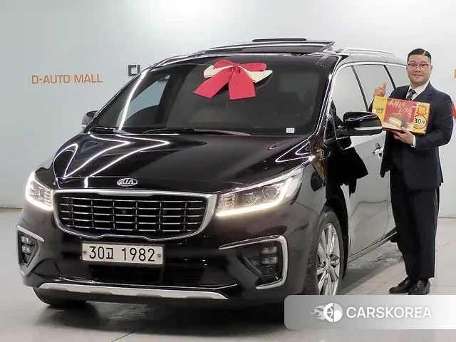 Kia The New Carnival 2018 Черный из Кореи