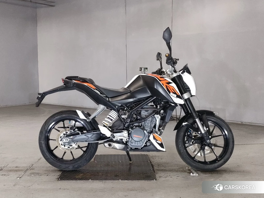 Проданный KTM 200 DUKE 2013 из Японии