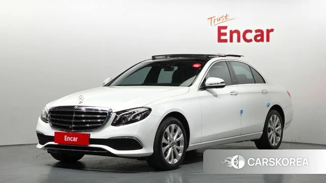 Mercedes-Benz E-Class W213 2019 Белый из Кореи