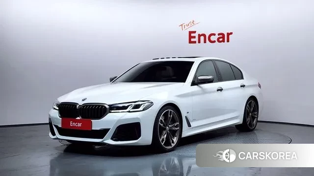 BMW 5 Series (G30) 2023 Белый из Кореи