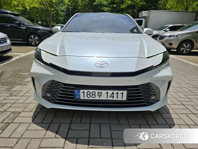 Toyota Camry (XV80) 2024 Белый из Кореи