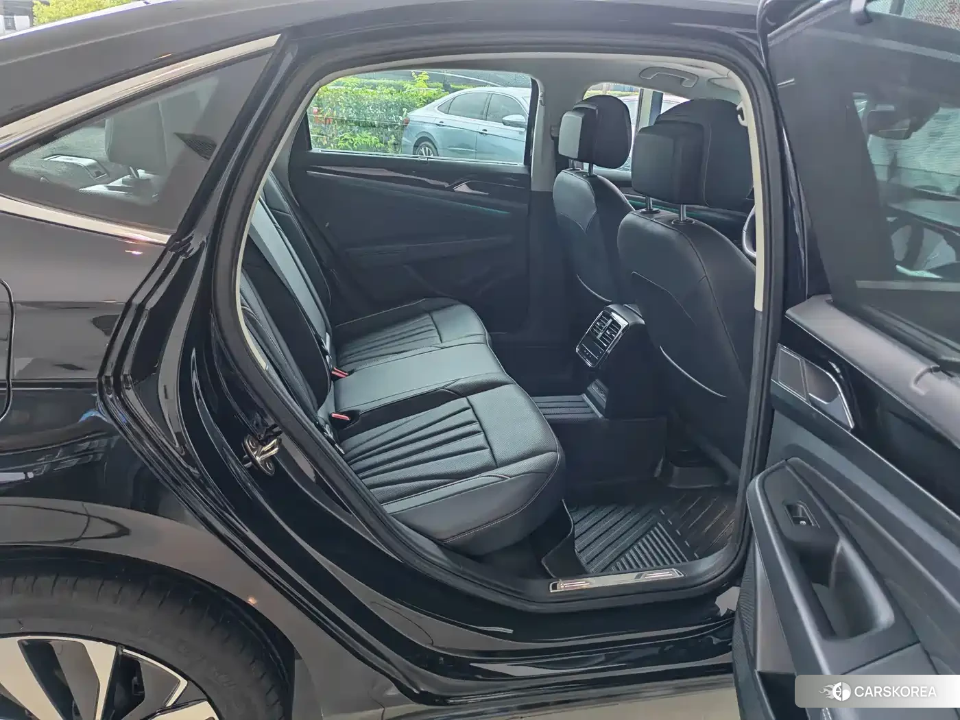 Volkswagen Passat 2024 Черный из Китая