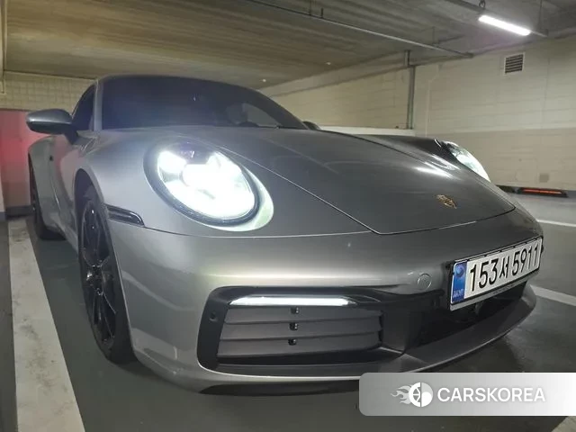 Porsche 911(992) 2021 Серебряный из Кореи