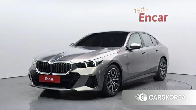 BMW i5 (G60) 2025 Серебристо-серый из Кореи