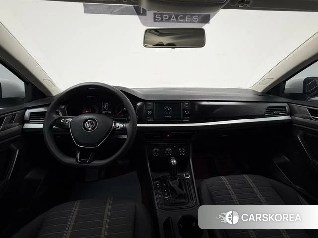 Volkswagen Lavida 2021 Белый из Китая