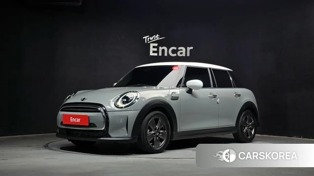 Mini Cooper 2022 Серебристо-серый из Кореи