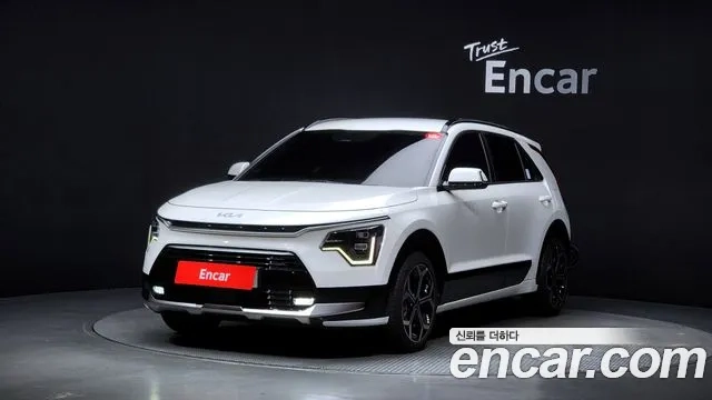 Kia Di Ol Nu Niro 2022 Белый из Кореи