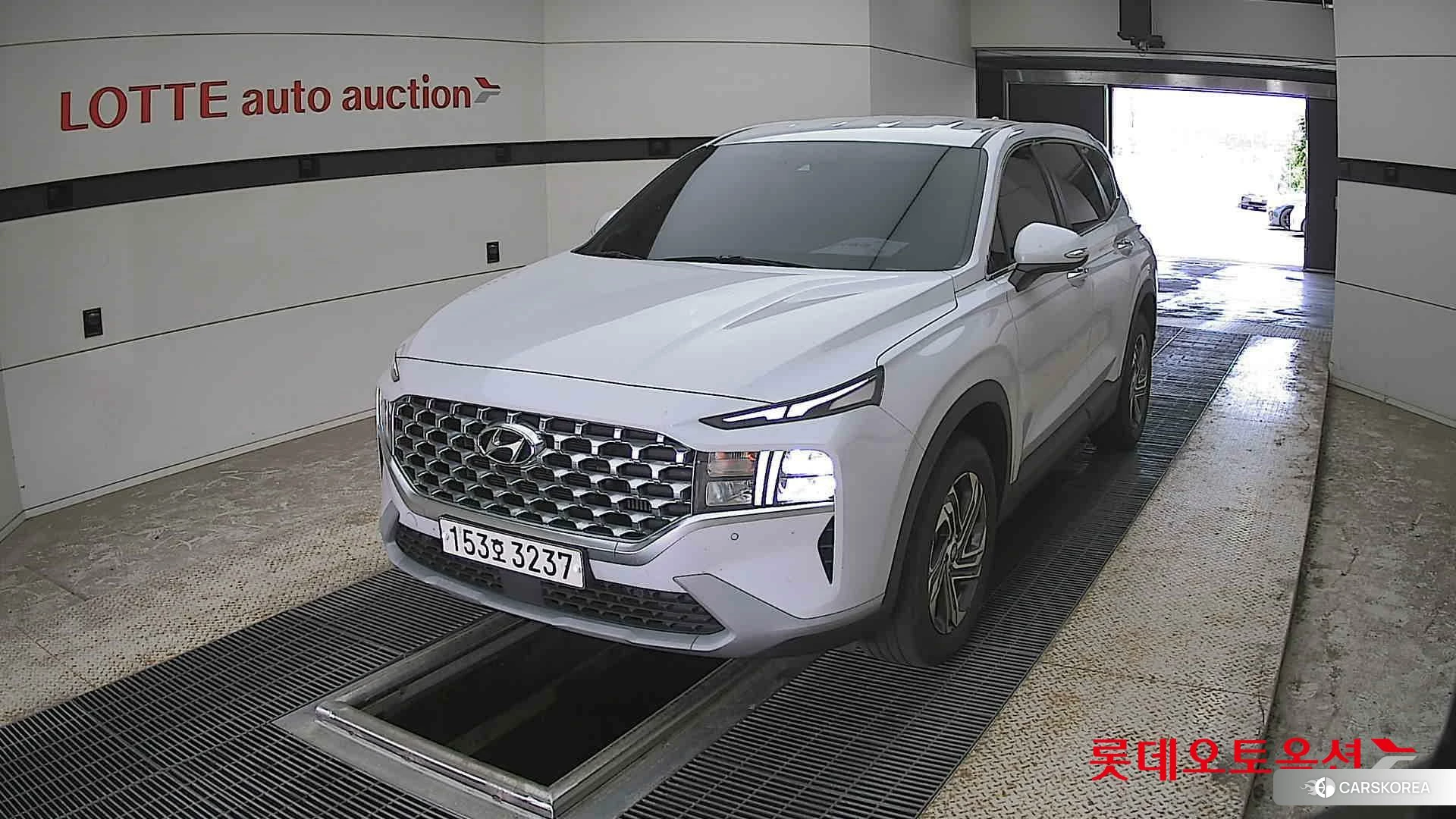 Hyundai Santa Fe 2021 Glacier White из Кореи