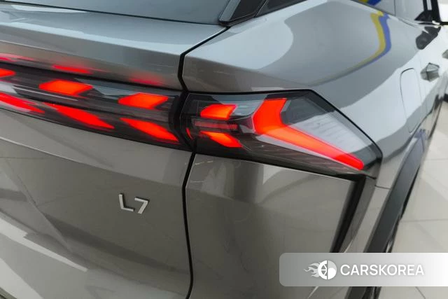 Geely Galaxy Galaxy L7 2024 Темно-серый из Китая