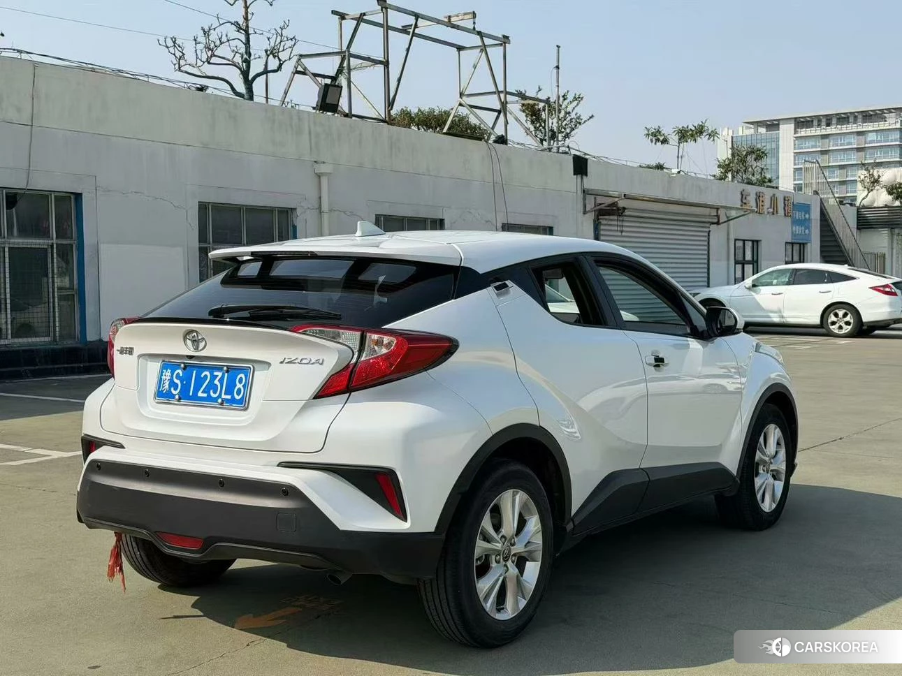 Toyota IZOA 2023 Белый из Китая