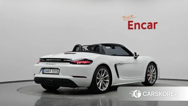Porsche 718 Boxster 2018 Белый из Кореи