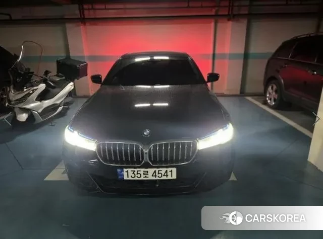 BMW 5 Series (G30) 2023 Черный из Кореи