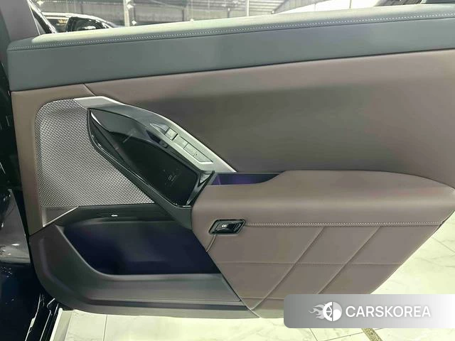BMW 7 series 2024 Черный из Китая