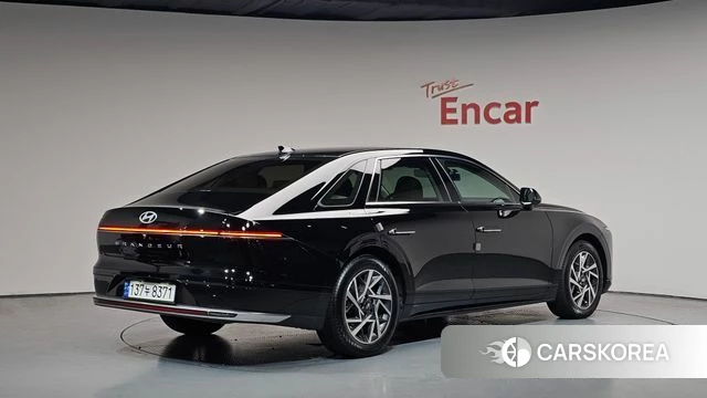 Hyundai Grandeur Hybrid (GN7) 2023 Черный из Кореи