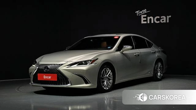 Lexus ES300h 7th generation 2018 Песочный из Кореи