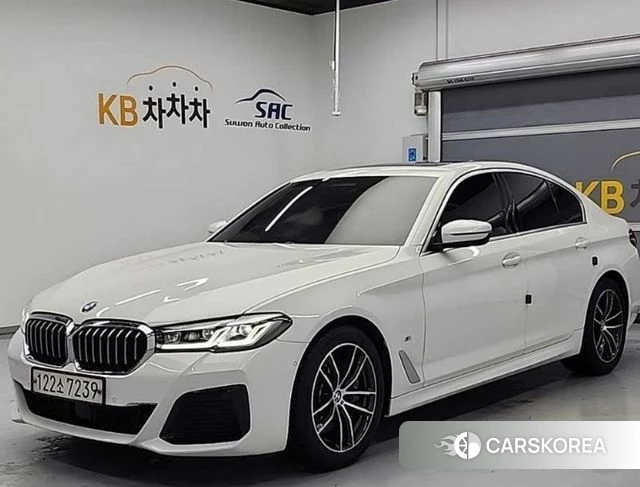 BMW 5 Series (G30) 2022 Белый из Кореи