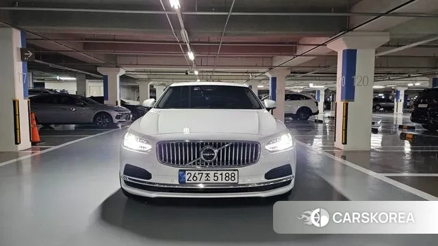 Volvo S90 2024 Белый из Кореи