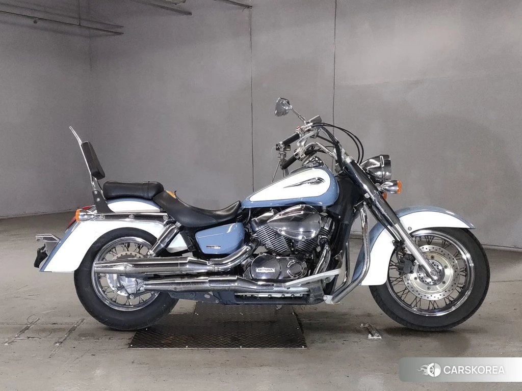 Проданный Honda SHADOW 400 CLASSIC 2011 из Японии, фото 2