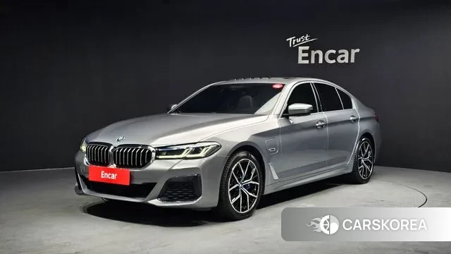 BMW 5 Series (G30) 2022 Серый из Кореи