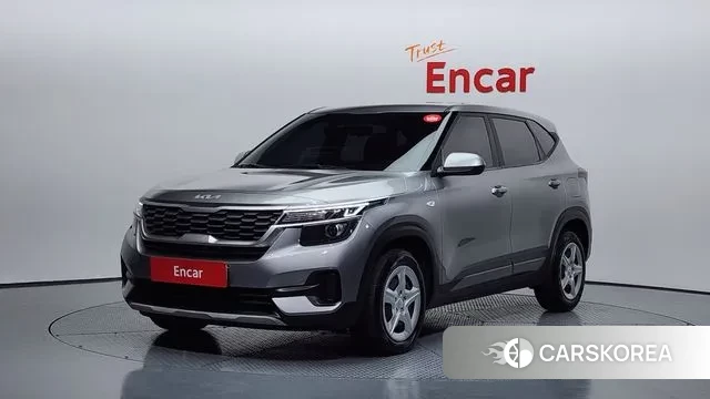 Kia Seltos 2021 Серебристо-серый из Кореи
