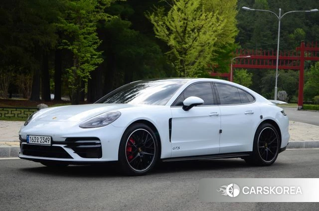 Porsche Panamera (971) 2021 Белый из Кореи