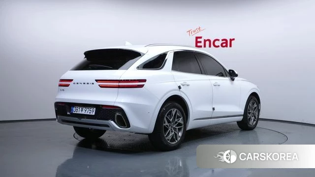 Genesis GV70 2022 Белый из Кореи