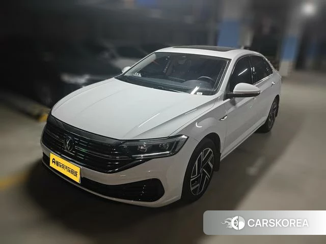 Volkswagen Sagitar 2024 Белый из Китая