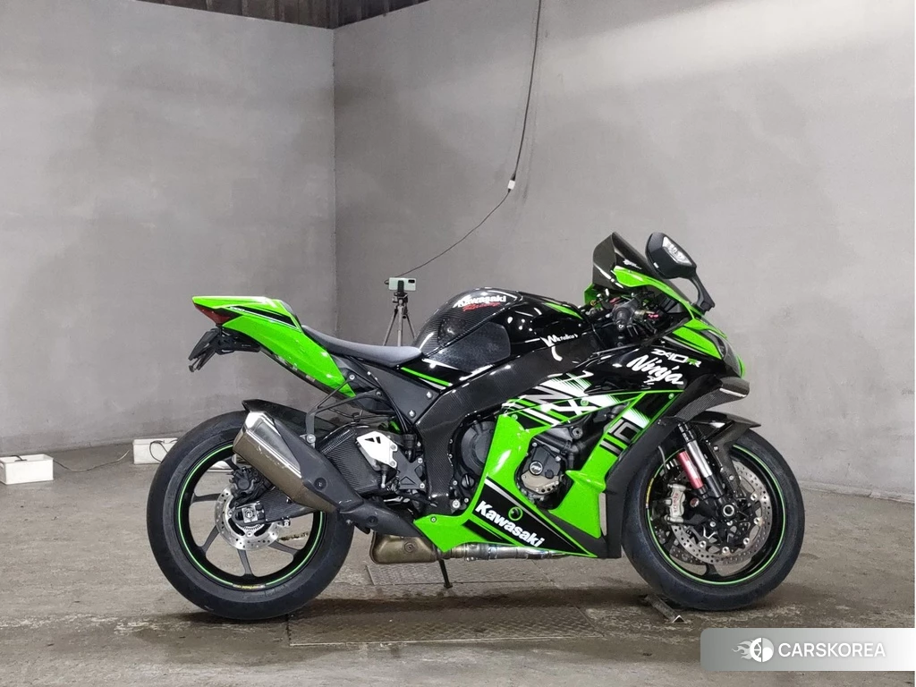 Проданный Kawasaki ZX-10R NINJA 2017 из Японии, фото 2