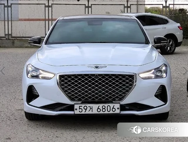 Genesis G70 2018 Белый из Кореи