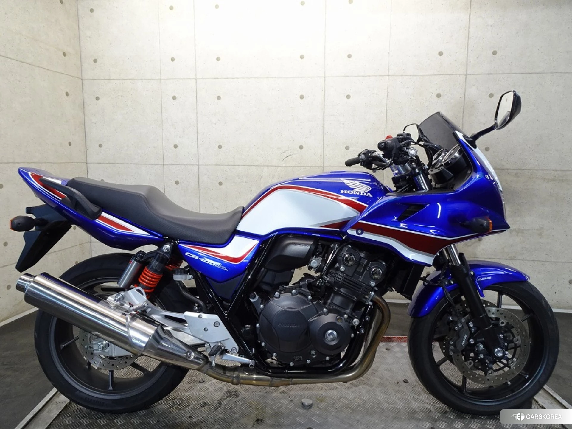 Проданный Honda CB400SF BOLDOR ABS 2024 из Японии, фото 3