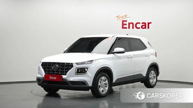 Hyundai Venue 2023 Белый из Кореи