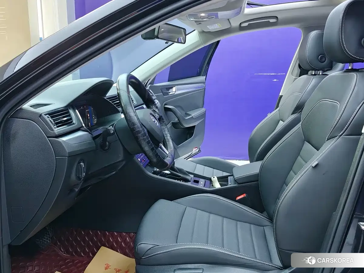 Skoda Superb 2023 Черный из Китая