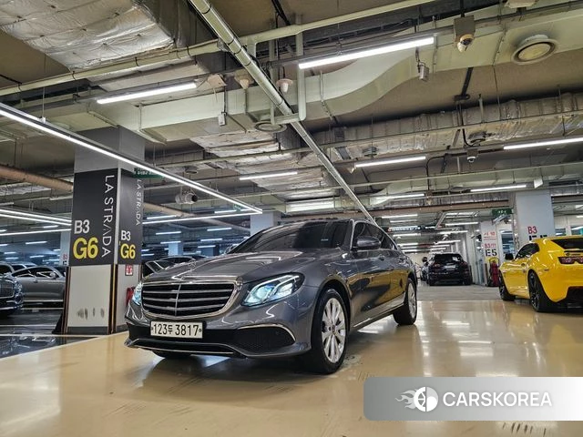 Mercedes-Benz E-Class W213 2019 Серый из Кореи
