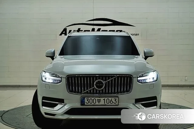 Volvo XC90 second Generation 2021 Белый из Кореи