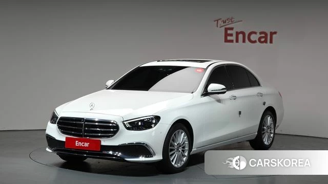 Mercedes-Benz E-Class W213 2022 Белый из Кореи