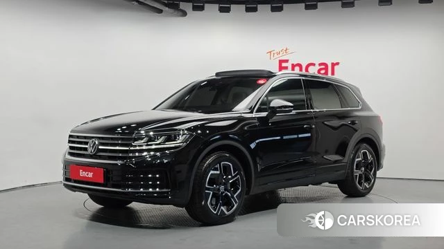 Volkswagen Touareg 3rd generation 2025 Черный из Кореи