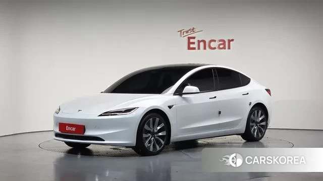 Tesla Model 3 2024 Белый из Кореи