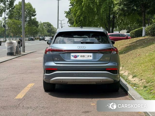 Audi Q4 e-tron 2023 Темно-серый из Китая