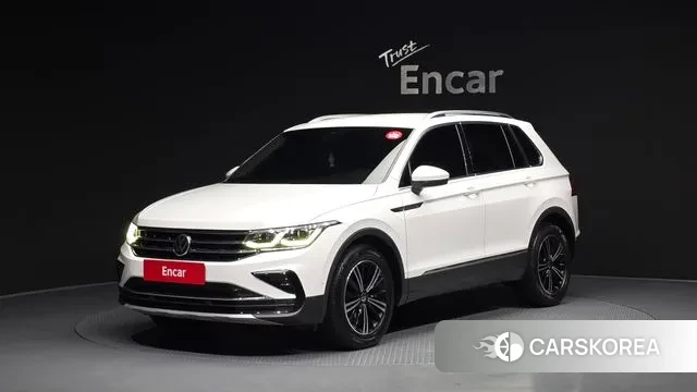 Volkswagen Tiguan second Generation 2022 Белый из Кореи