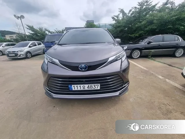 Toyota Sienna 4th Generation 2023 Серый из Кореи